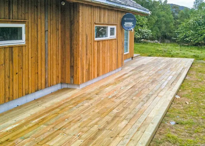Дом отдыха 5 Bedroom Lovely In *