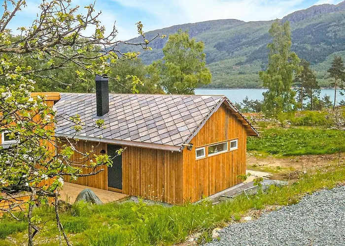 5 Bedroom Lovely In Holiday home